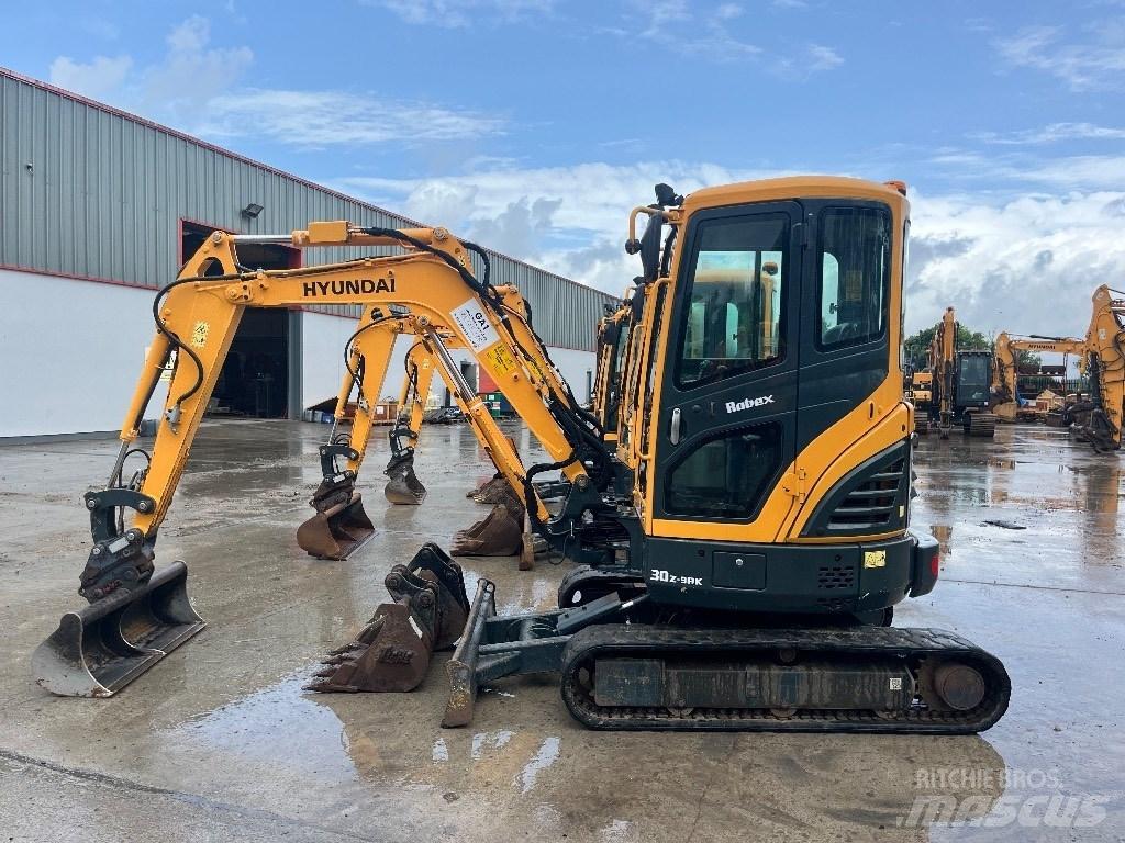 Hyundai R30 Z-9AK Mini excavadoras < 7t