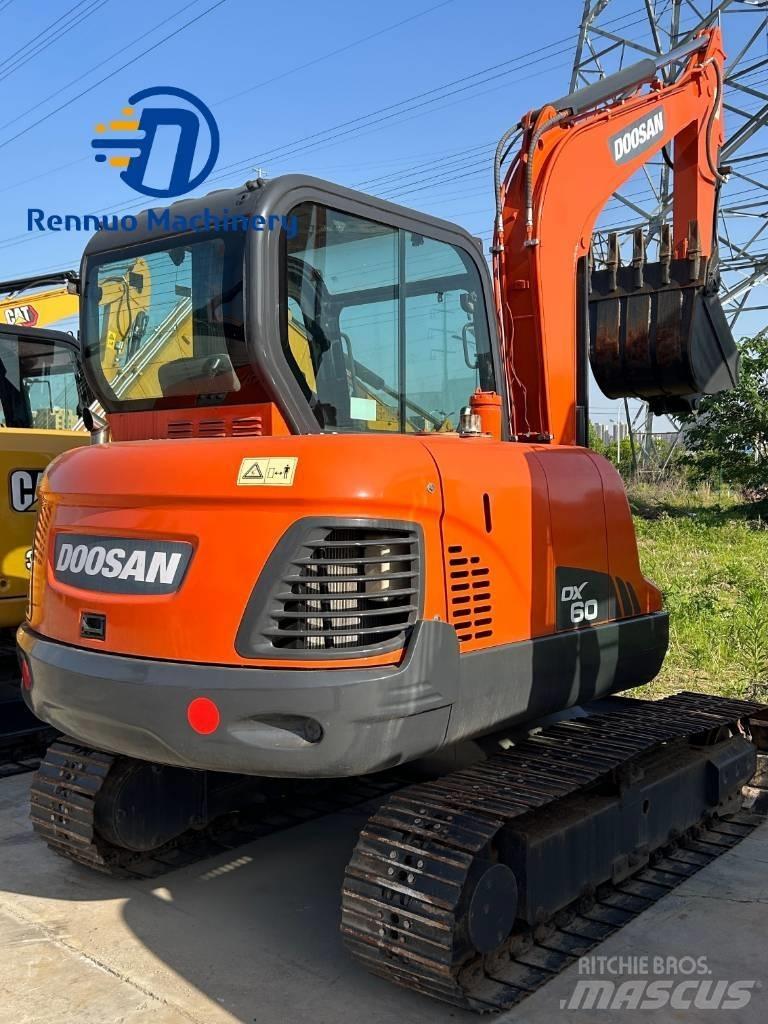 Doosan DX 60 Excavadoras de cadenas