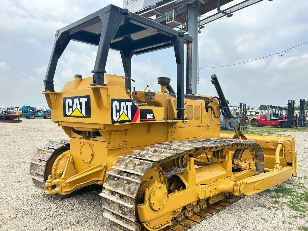 CAT D 6 C Buldozer sobre oruga
