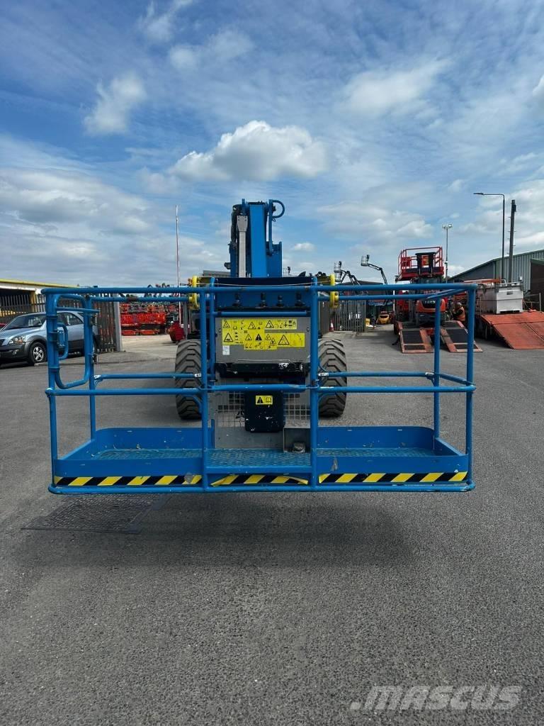 Genie ZX 135/70 Plataforma de trabajo articulada