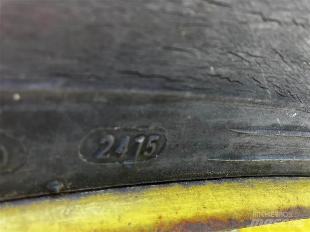 Petlas 520/85R46 Neumáticos, ruedas y llantas