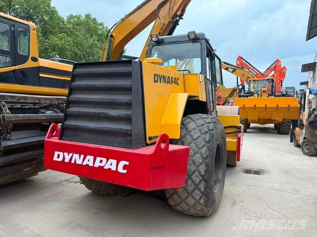 Dynapac CA 30 D Rodillos de un solo tambor