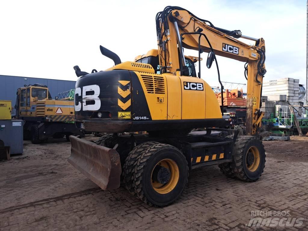 JCB JS 145 W Excavadoras de ruedas