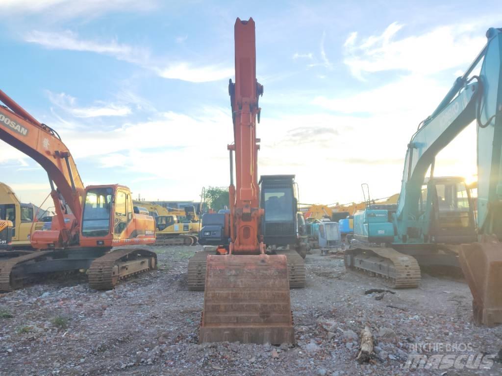 Hitachi ZX 210 Excavadoras de cadenas