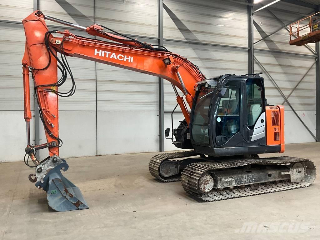 Hitachi ZX 135 US-6 Excavadoras de cadenas