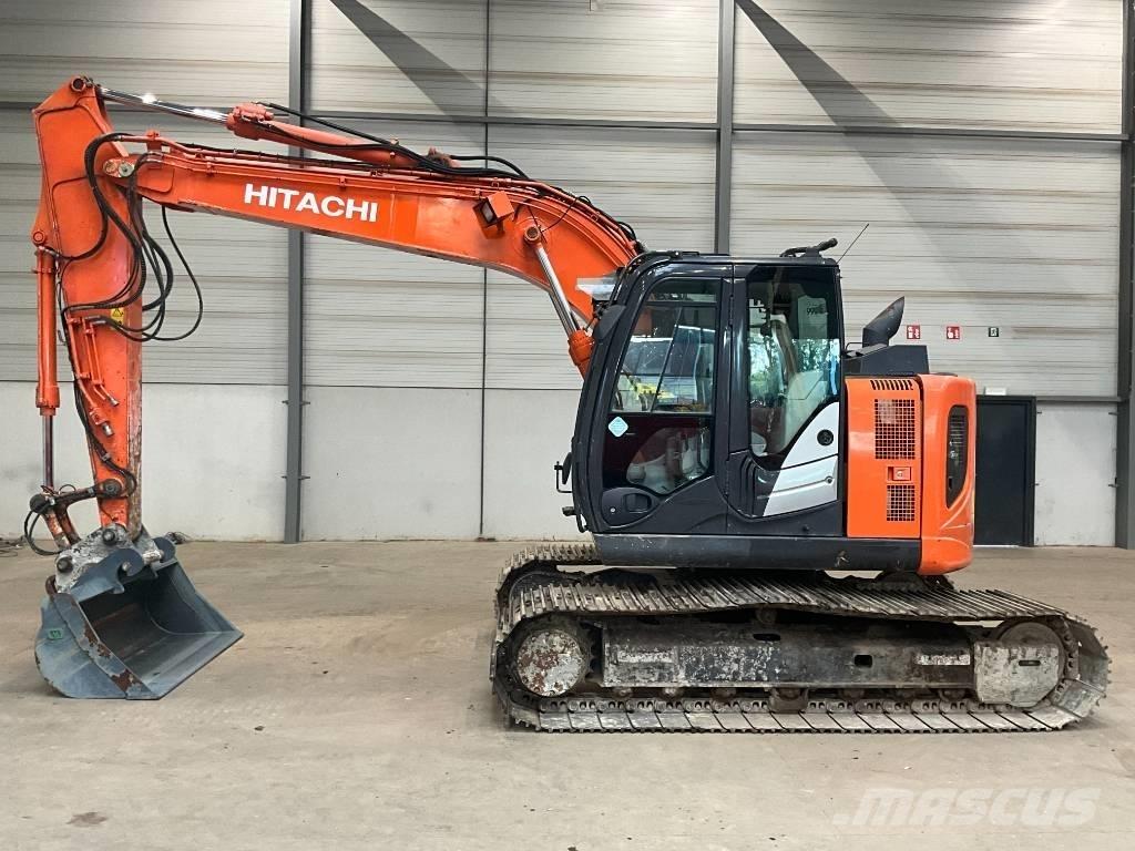 Hitachi ZX 135 US-6 Excavadoras de cadenas