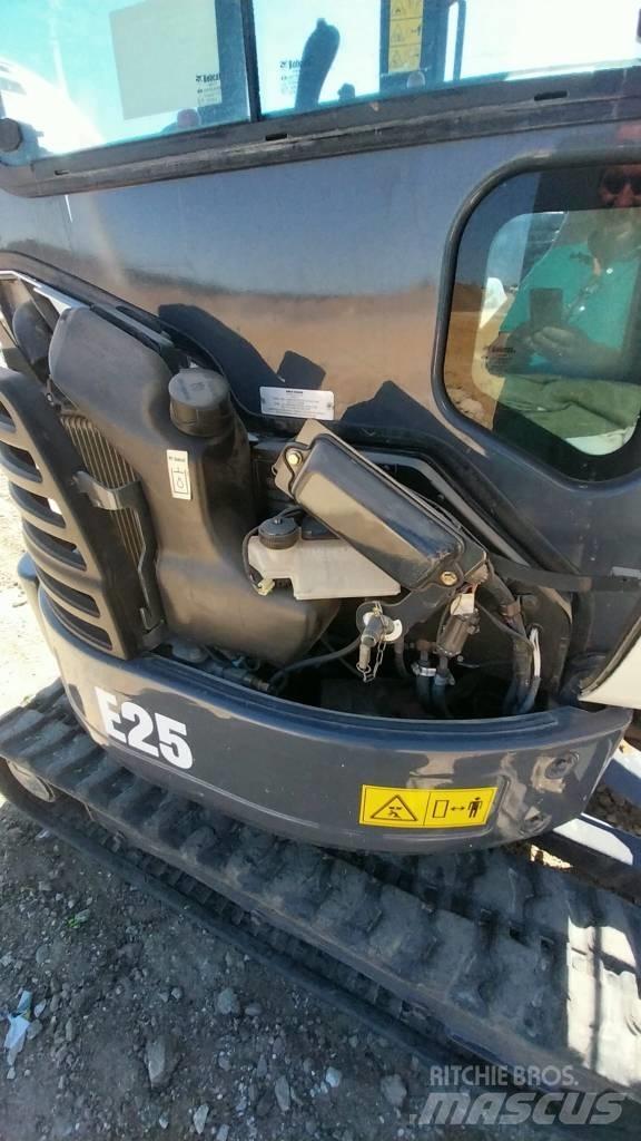 Bobcat E 25 Mini excavadoras < 7t