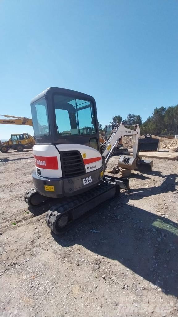 Bobcat E 25 Mini excavadoras < 7t