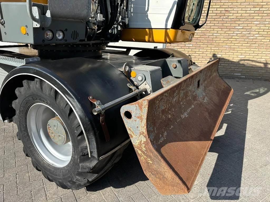 Liebherr A914 Excavadoras de ruedas