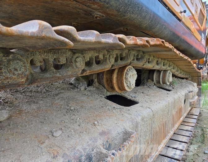 Hyundai HX 300 Excavadoras de cadenas