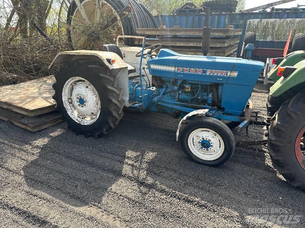 Ford 2000 Tractores