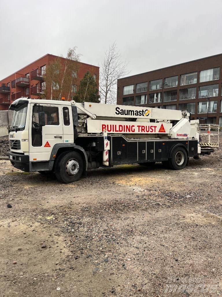 Volvo Nostolift 35 Plataformas sobre camión