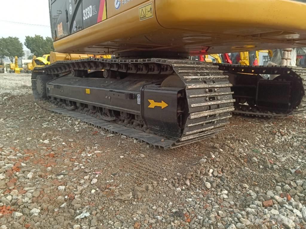 CAT 323 D Excavadoras de cadenas