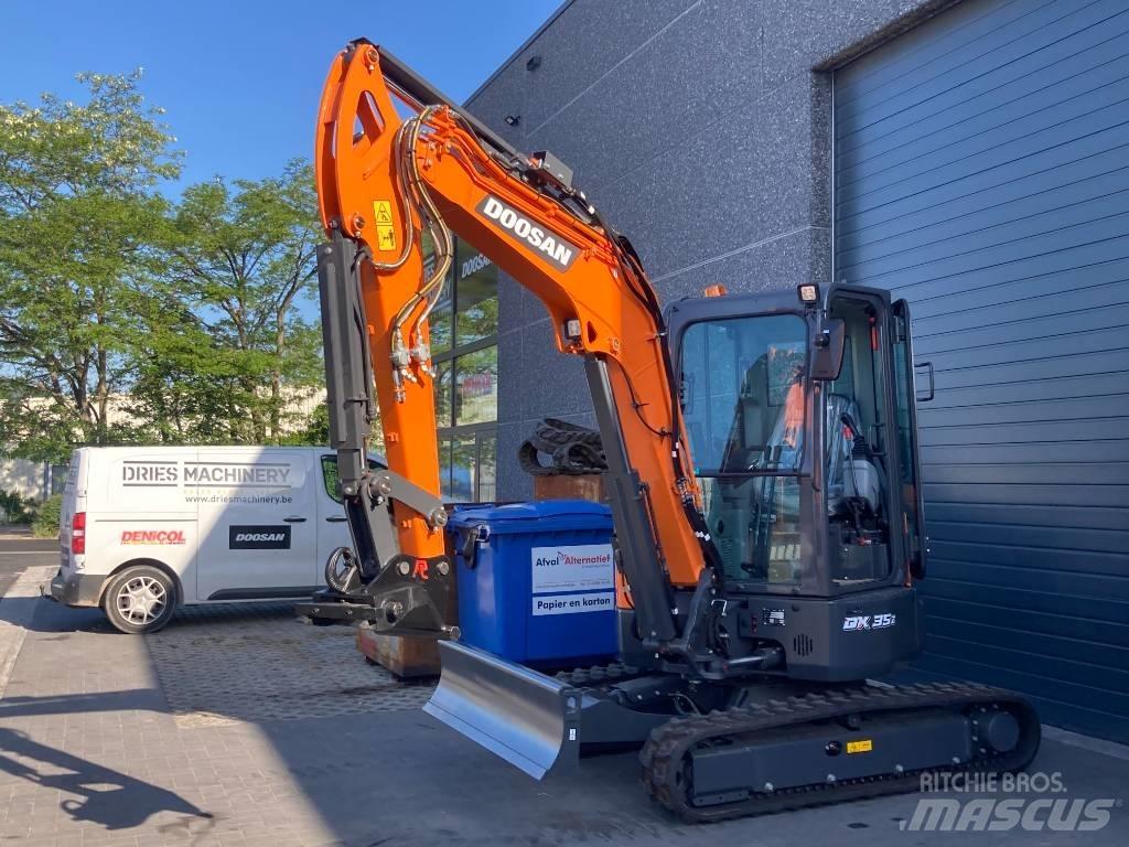 Develon DX 35 Z-7 Mini excavadoras < 7t