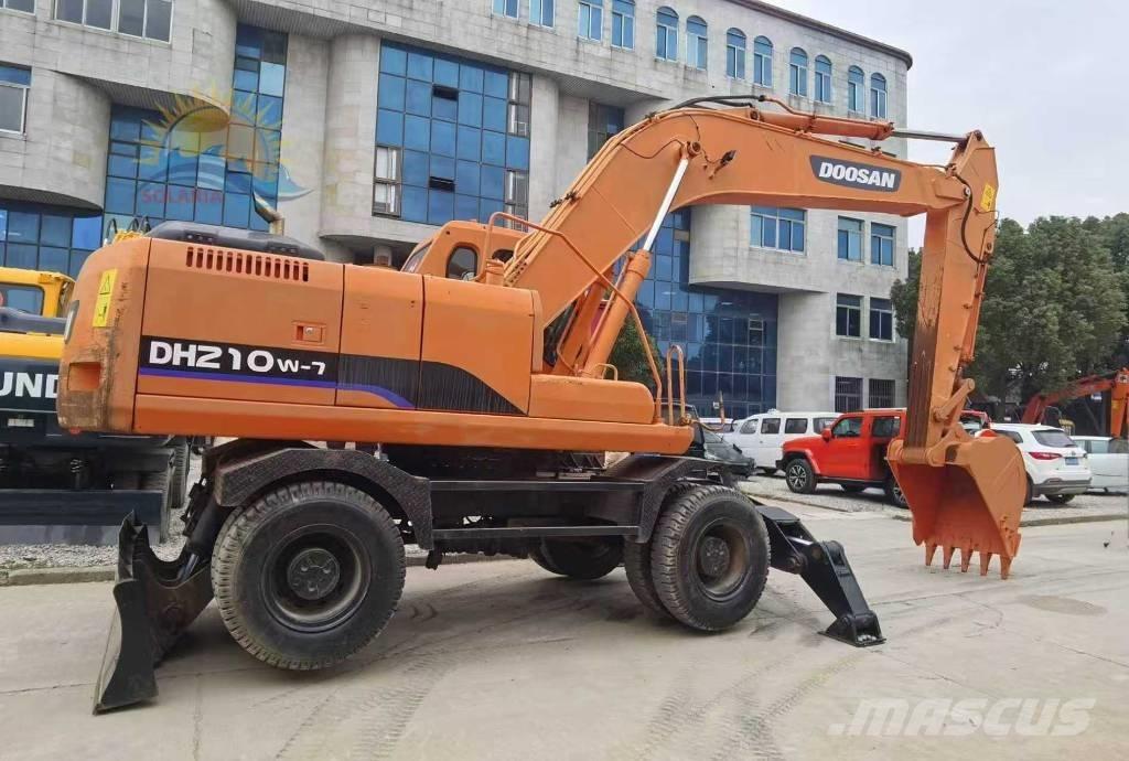 Doosan DH 210 W-7 Excavadoras de ruedas