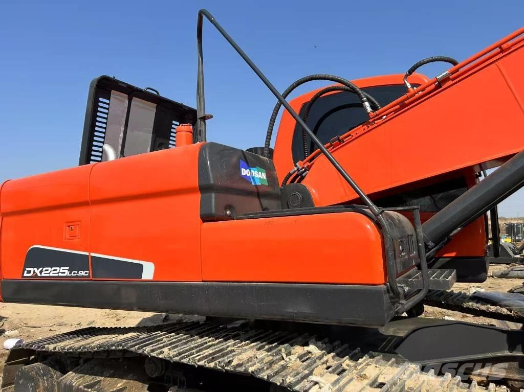 Doosan DX225LC-9C Excavadoras de cadenas