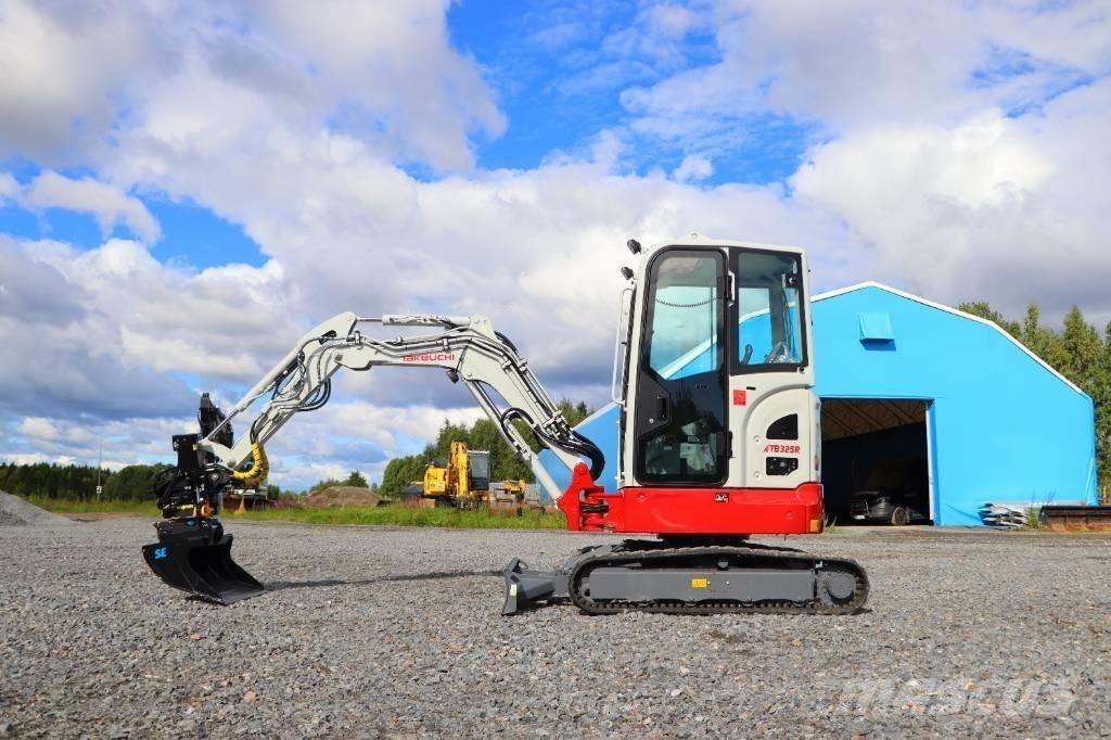 Takeuchi TB325R Mini excavadoras < 7t