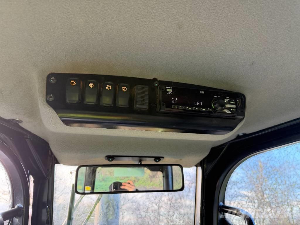 CAT D 4 K 2 LGP Buldozer sobre oruga