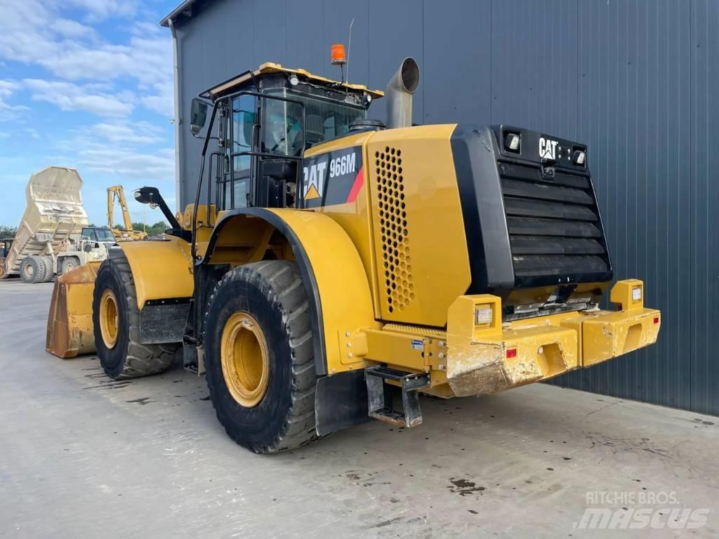CAT 966M Cargadoras sobre ruedas