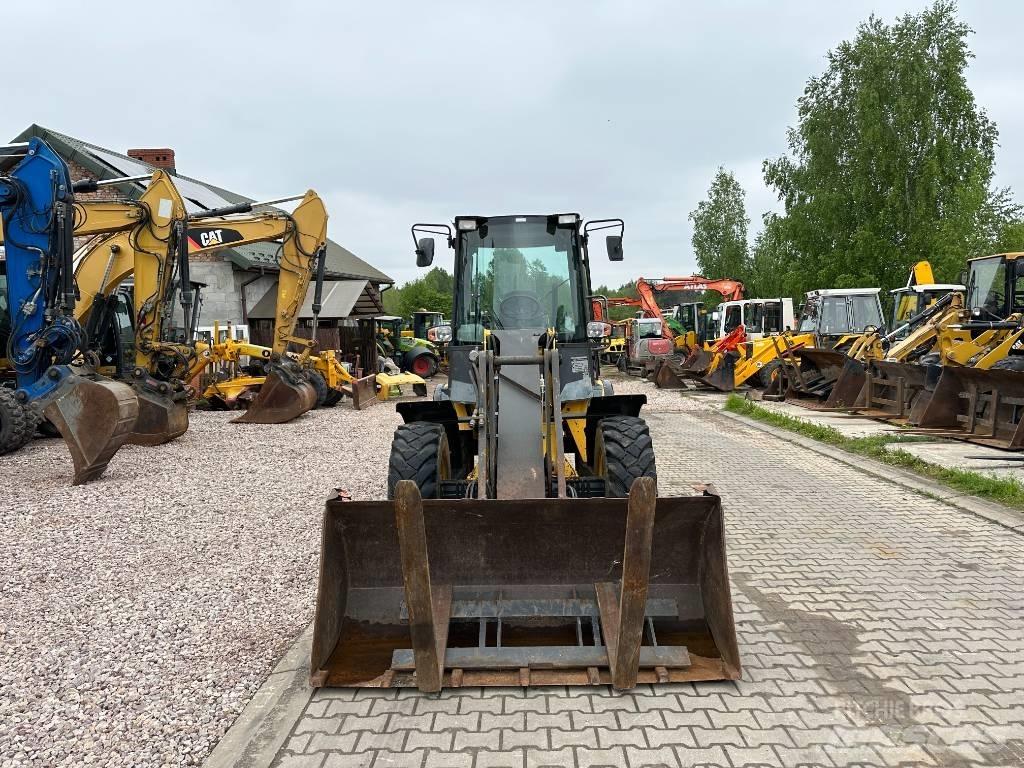New Holland W 70 TC Cargadoras sobre ruedas