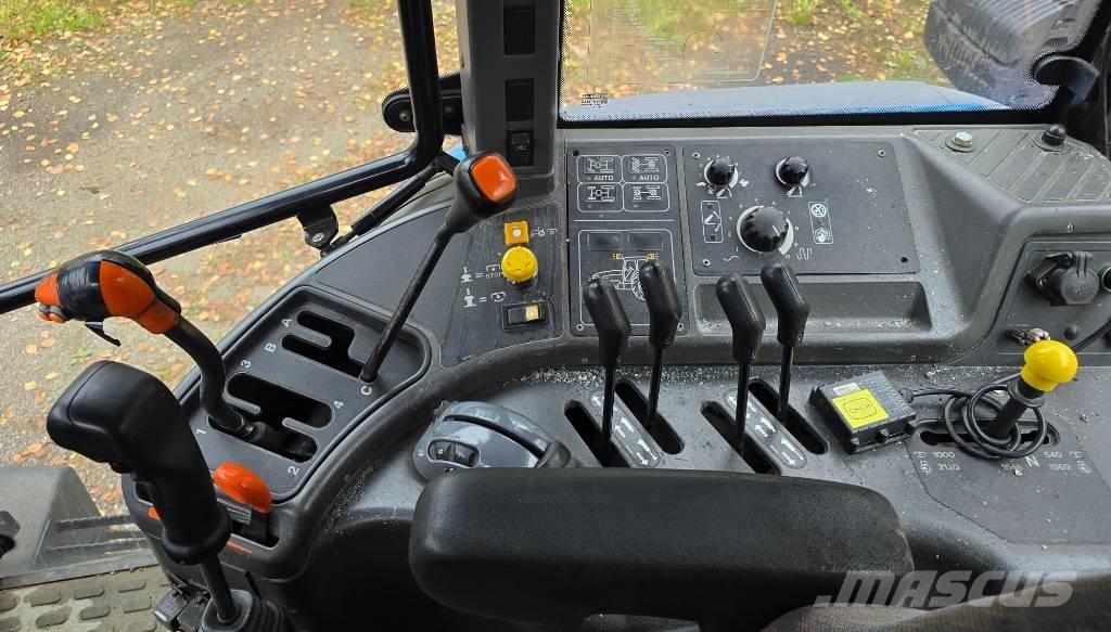 New Holland TM 120 Tractores