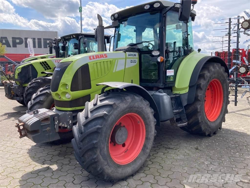 CLAAS Arion 640 Tractores