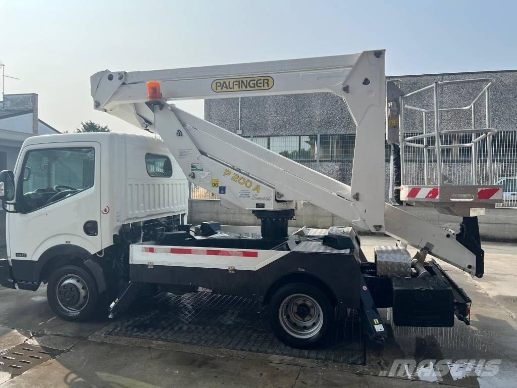 Palfinger P 200 A Plataformas sobre camión
