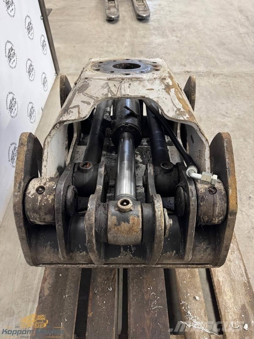 Valmet / Komatsu G36 Pinzas