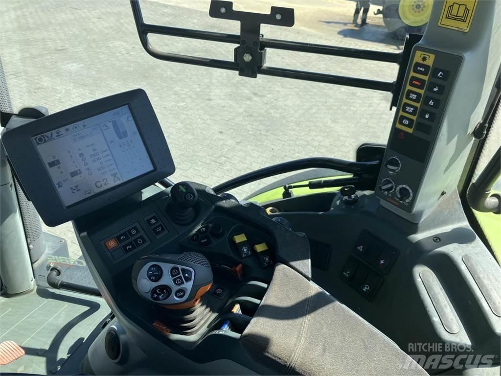 CLAAS Arion 640 Tractores