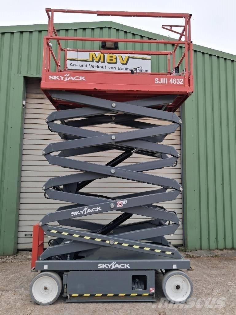 SkyJack SJ III 4632 Plataformas tijera