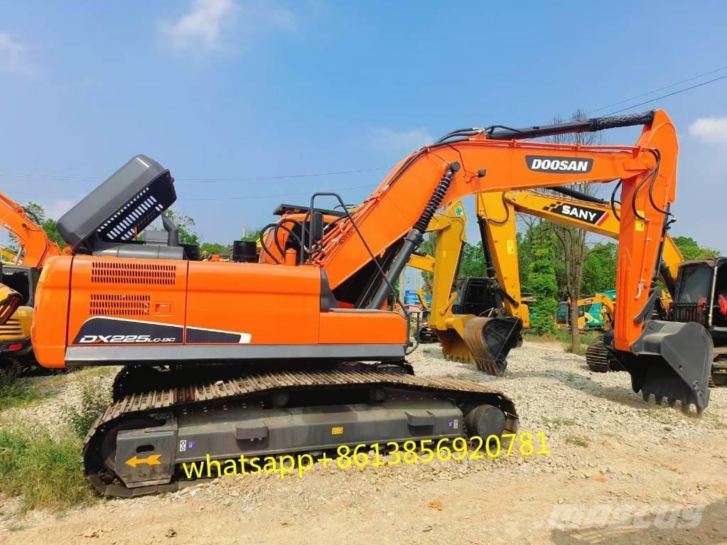 Doosan DX 225 Excavadoras de cadenas