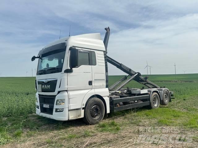 MAN 26.440 Camiones polibrazo