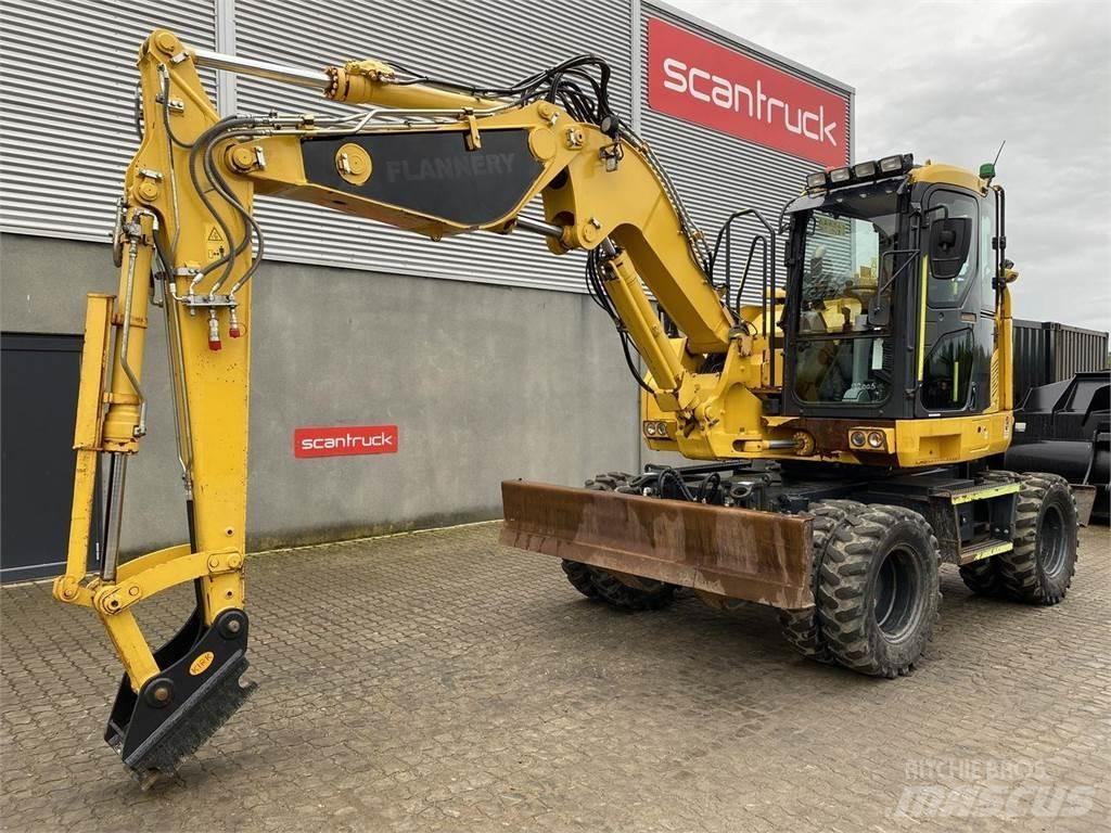 Komatsu PW118MR-11 Excavadoras de ruedas