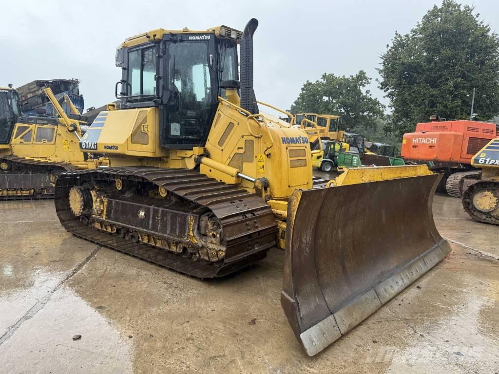 Komatsu D 61 PXI-23 Buldozer sobre oruga