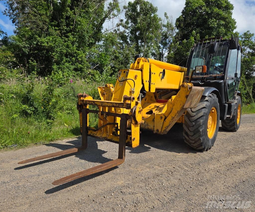 JCB 535-140 Carretillas telescópicas