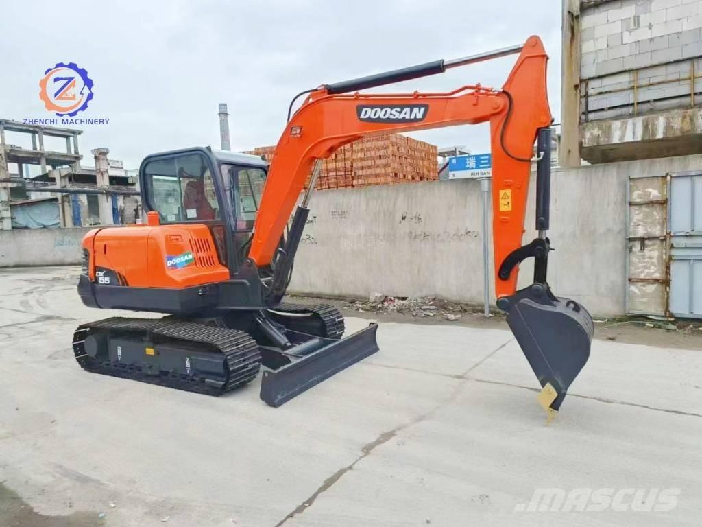 Doosan DX 55 Mini excavadoras < 7t