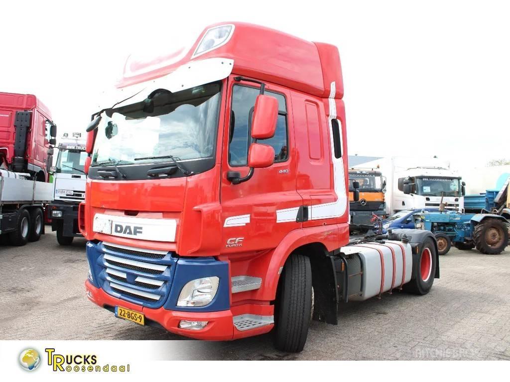 DAF CF 440 + EURO 6 + Cabezas tractoras
