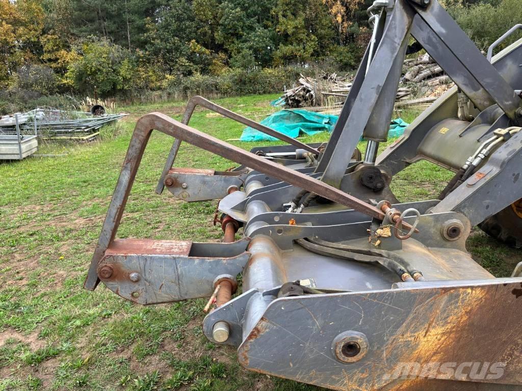 Volvo BL 71 Retrocargadoras