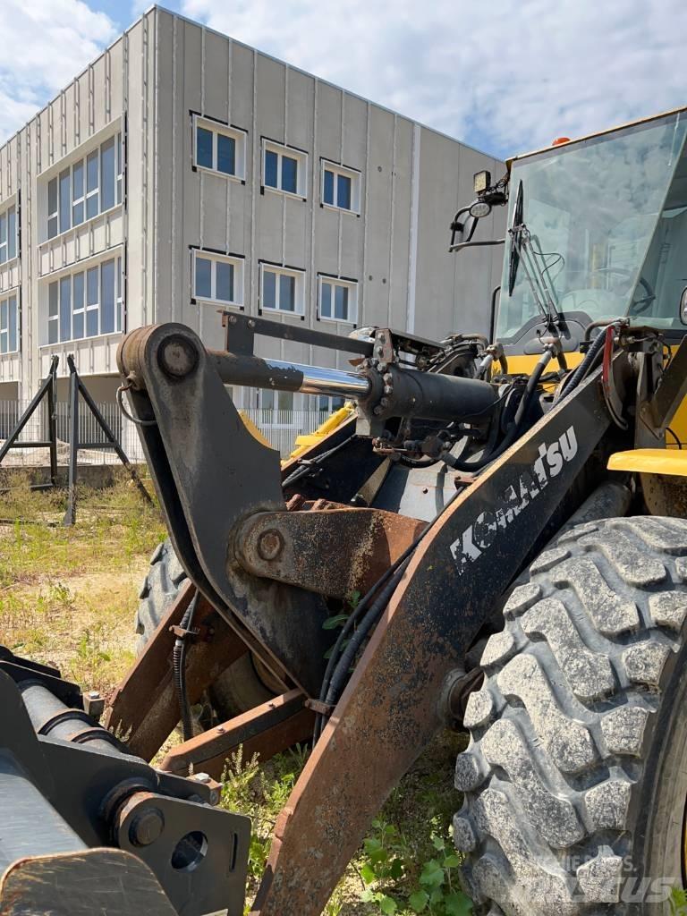 Komatsu WA 250 PZ-6 Cargadoras sobre ruedas