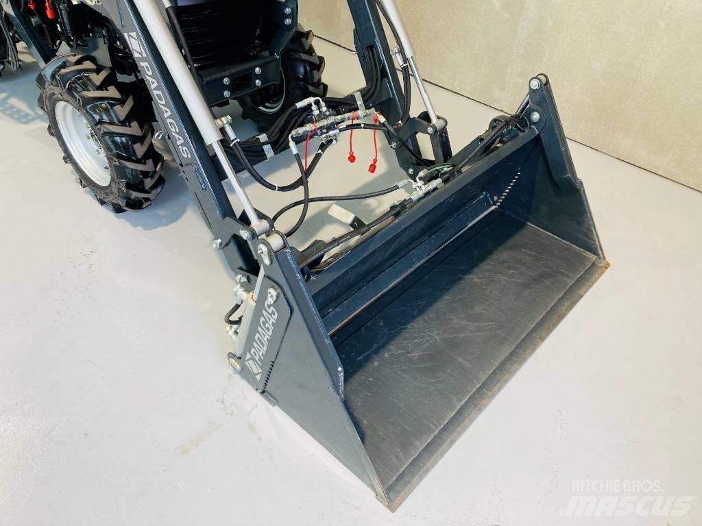 Farmtrac 26 H 4WD Tractores