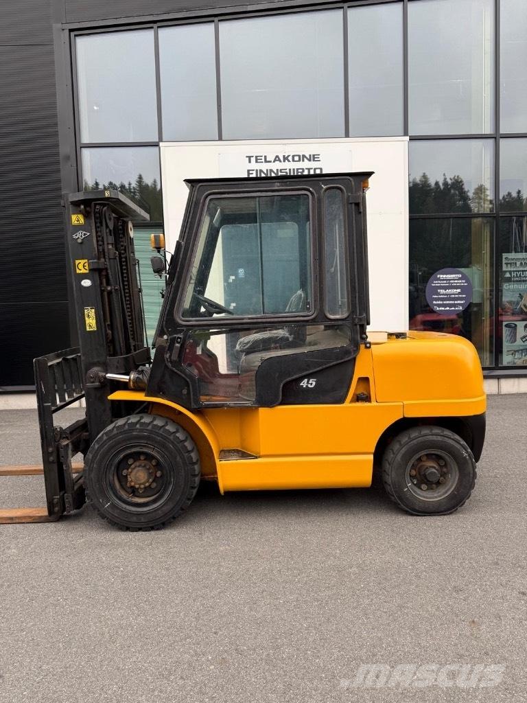 Hangcha CPCD45HW19 Carretillas diesel