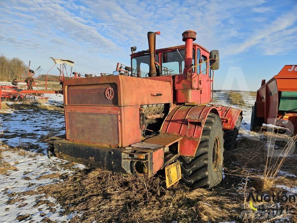 Kirovets K-700 Tractores