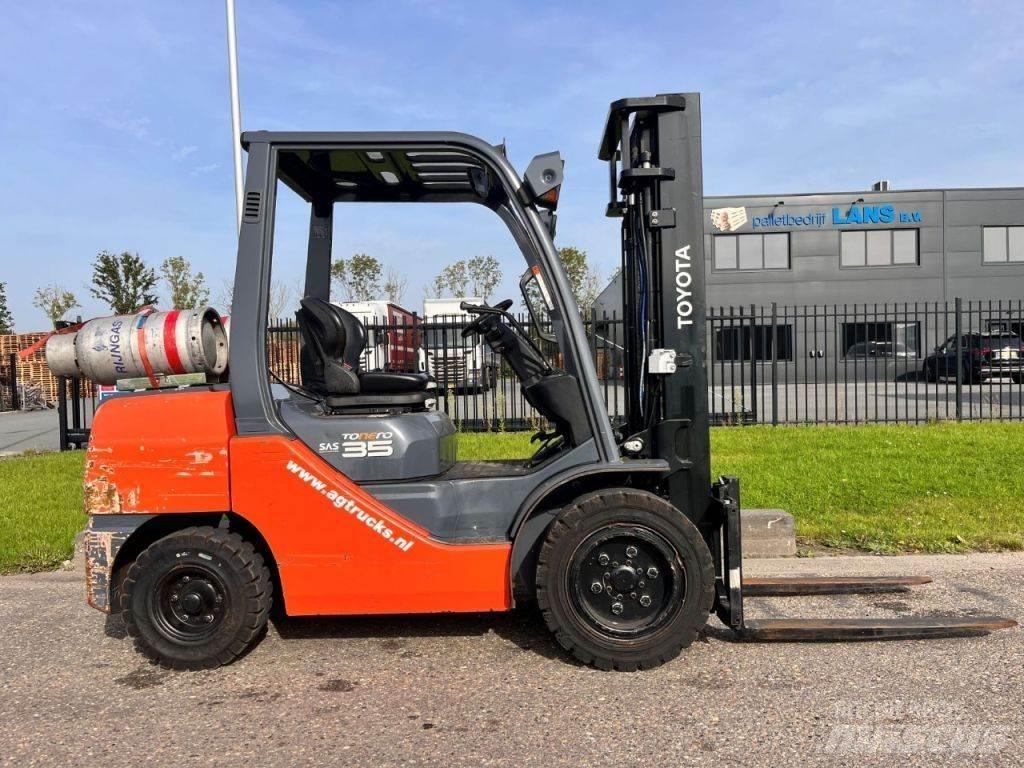 Toyota 02-8FGJF35 Carretillas LPG