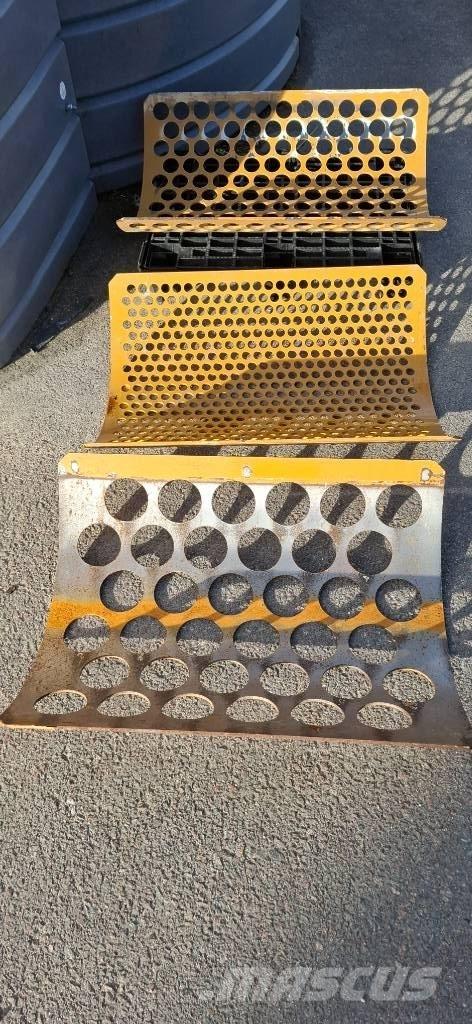 Haybuster H-835 Desmenuzadoras, cortadoras y desenrolladoras de pacas