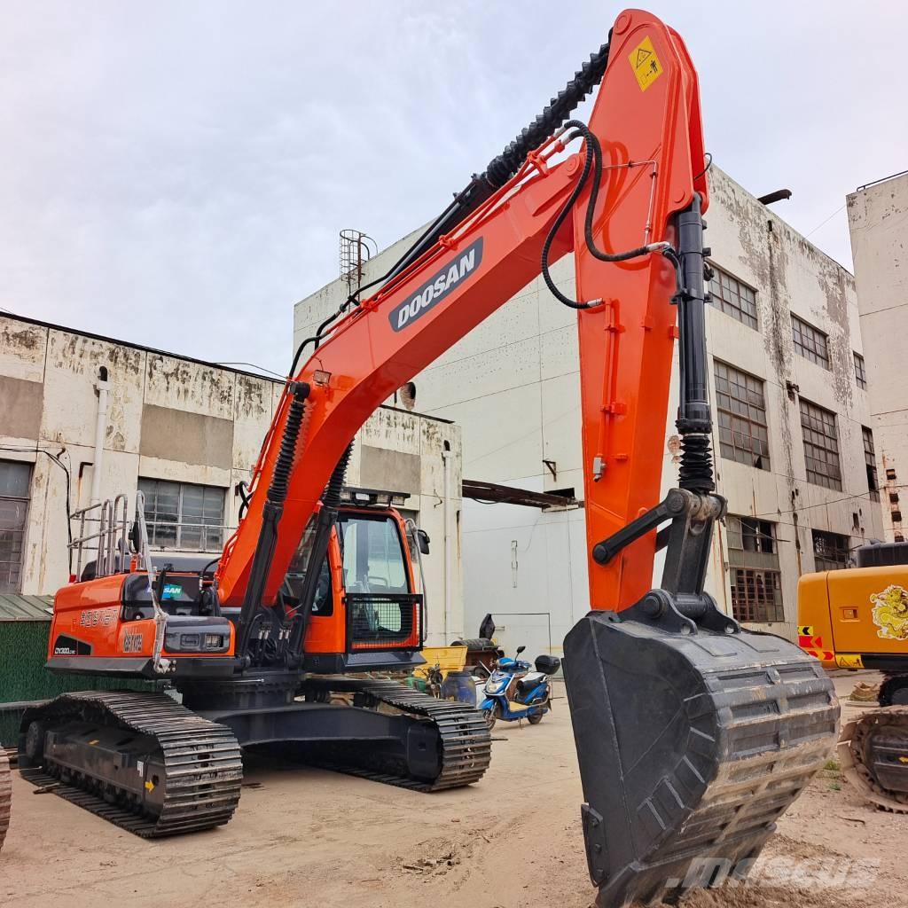 Doosan DX 300 Excavadoras de cadenas