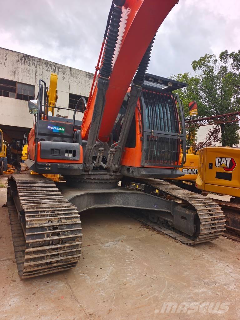 Doosan DX 300 LC Mini excavadoras < 7t