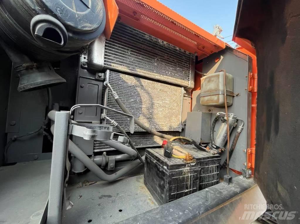 Hitachi ZX 160 LC Excavadoras de cadenas
