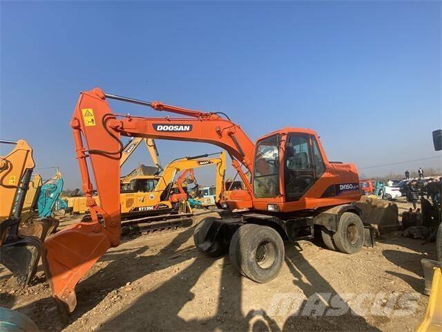 Doosan DH150 Excavadoras de cadenas