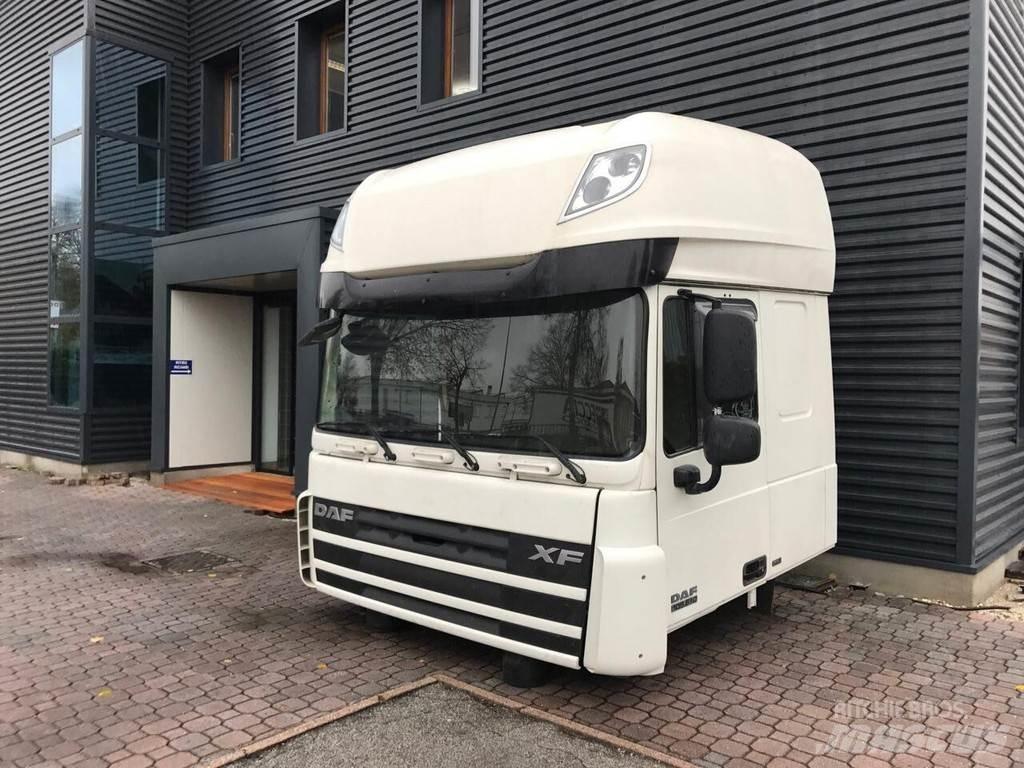 DAF XF 105 Euro 5 Cabinas e interior