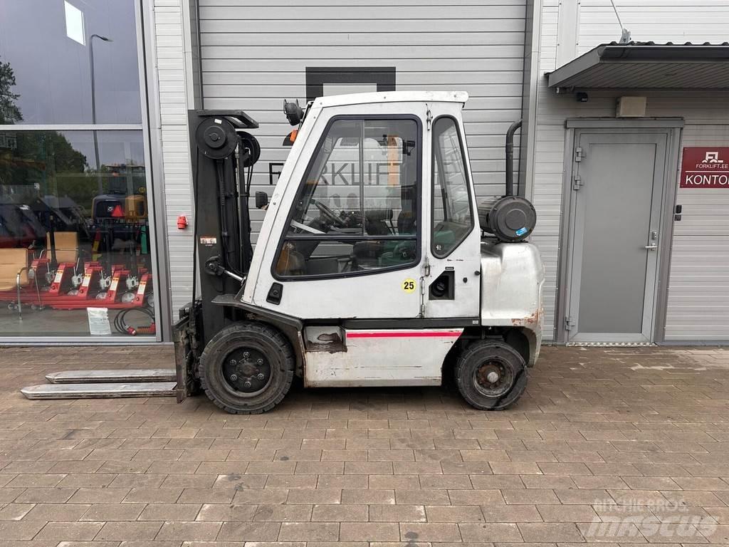 Nissan YG1D2A32Q Carretillas diesel